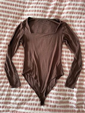 Brown long sleeve bodysuit